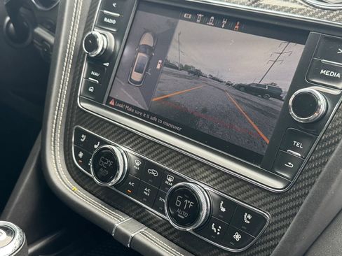 Used 2020 Bentley Bentayga AWD/4WD image 20