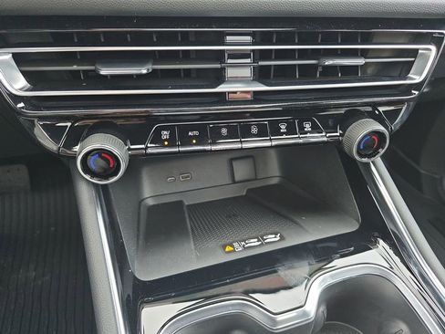 New 2026 Chevrolet Traverse Z71 w/ Enhanced Driving Package image 15