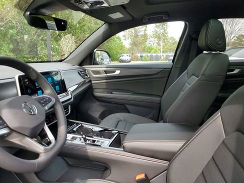 New 2026 Volkswagen Atlas Cross Sport SEL R-Line AWD/4WD image 17