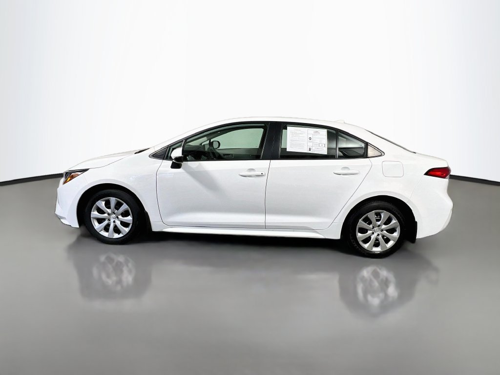 Used 2025 Toyota Corolla LE FWD image 6