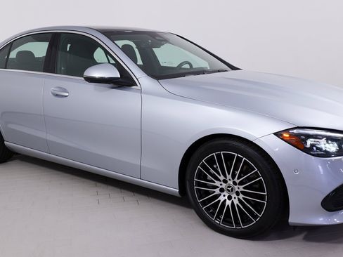 Used 2023 Mercedes-Benz C 300 4MATIC Sedan image 12