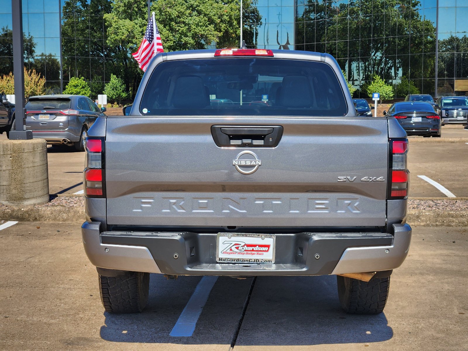 Used 2024 Nissan Frontier SV w/ Technology Package AWD/4WD image 5