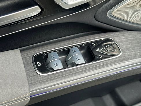 Certified 2023 Mercedes-Benz EQS 580 4MATIC Sedan image 13