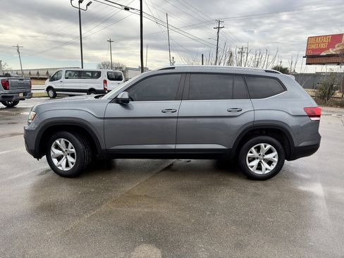 Used 2019 Volkswagen Atlas SE image 2