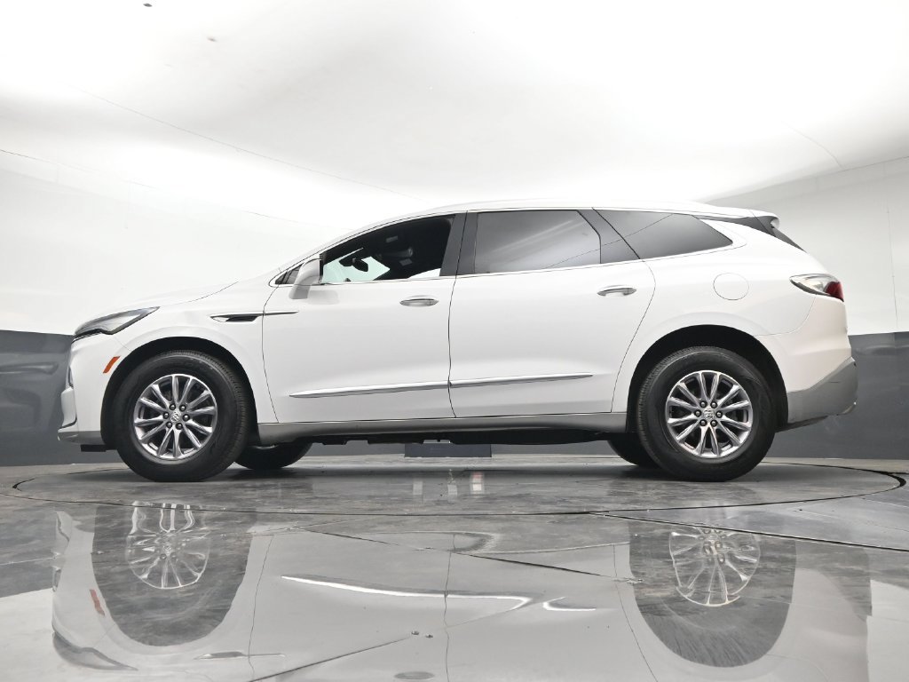 Certified 2024 Buick Enclave Essence AWD/4WD image 25