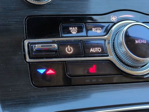 Used 2021 Lincoln Nautilus FWD w/ Equipment Group 101A image 22