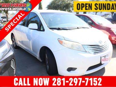 Used 2015 Toyota Sienna LE