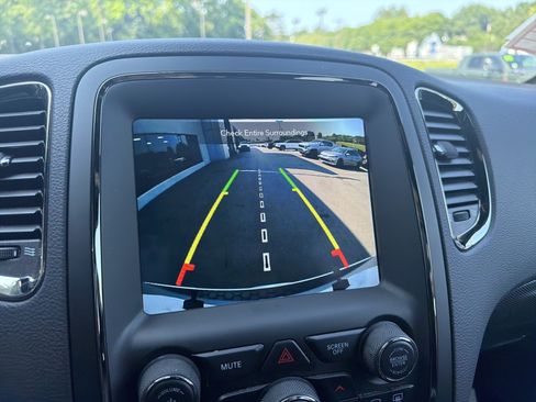 Used 2020 Dodge Durango R/T w/ Technology Group AWD/4WD image 27