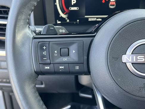 Certified 2023 Nissan Rogue Platinum w/ Platinum Premium Package image 11