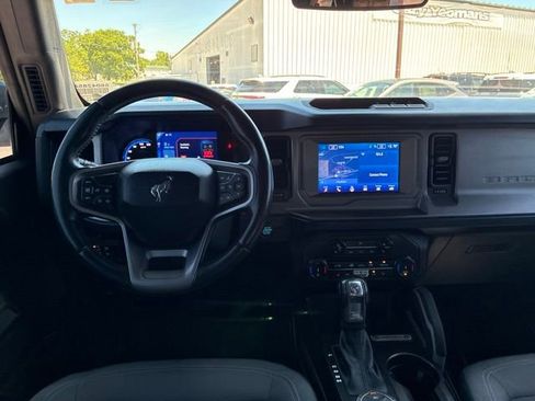 Used 2022 Ford Bronco Outer Banks AWD/4WD image 18