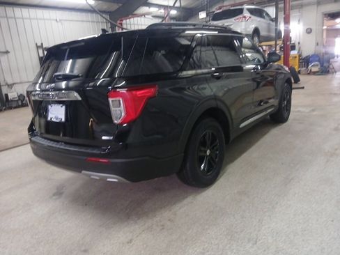 Used 2020 Ford Explorer XLT w/ Equipment Group 202A image 26
