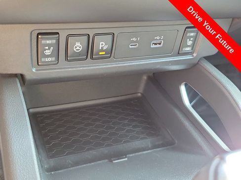 Used 2022 Nissan Frontier SV RWD image 14