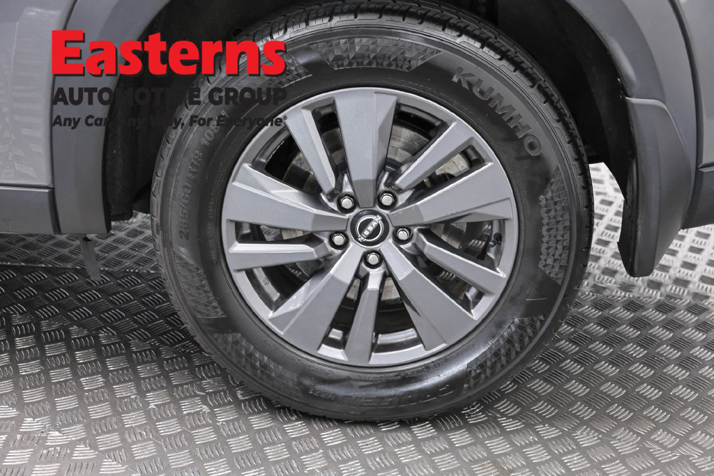 Used 2024 Nissan Pathfinder S AWD/4WD image 35