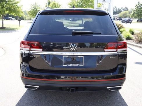 Used 2023 Volkswagen Atlas SE w/ Panoramic Sunroof Package AWD/4WD image 4