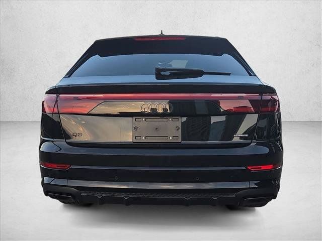 Used 2025 Audi Q8 Prestige AWD/4WD image 6
