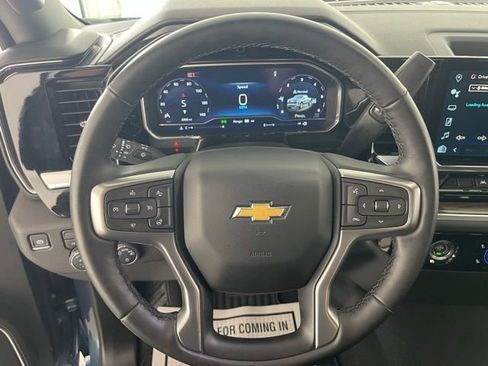 Used 2024 Chevrolet Silverado 1500 LT AWD/4WD image 37