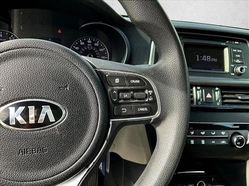 Used 2016 Kia Optima LX FWD image 19