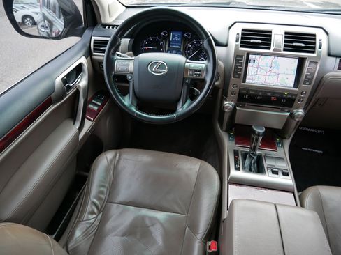 Used 2012 Lexus GX 460 AWD/4WD image 9