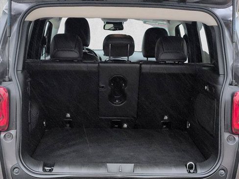 Used 2019 Jeep Renegade Trailhawk AWD/4WD image 6