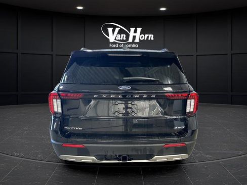 New 2026 Ford Explorer Active w/ Active Comfort Package image 13