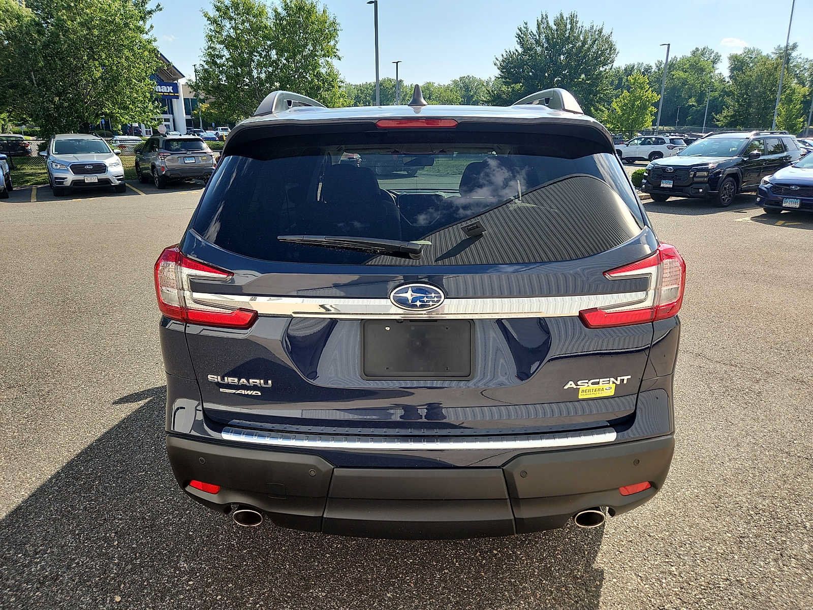 Used 2025 Subaru Ascent Premium AWD/4WD image 5