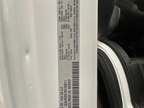 Used 2024 RAM ProMaster 2500 w/ Convenience Group FWD image 27