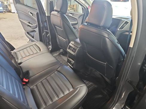Used 2023 Ford Edge SEL w/ Convenience Package AWD/4WD image 11