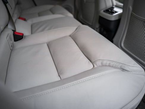 New 2026 Volvo XC60 B5 Ultra w/ Protection Package Premier image 31