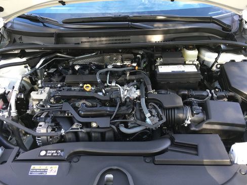 Used 2025 Toyota Corolla SE FWD image 12