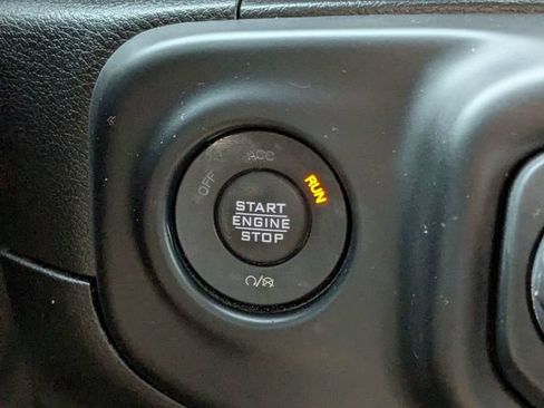 Used 2021 Jeep Gladiator Sport AWD/4WD image 29