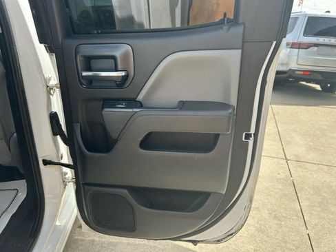 Used 2017 Chevrolet Silverado 1500 Custom w/ Trailering Package AWD/4WD image 15