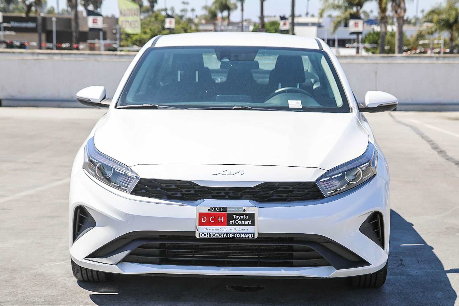Used 2023 Kia Forte LXS w/ LXS Technology Package FWD image 3