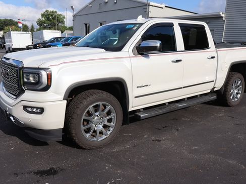 Used 2018 GMC Sierra 1500 Denali AWD/4WD image 2