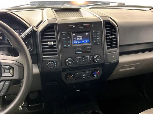 Used 2017 Ford F150 XL w/ Equipment Group 101A Mid image 7