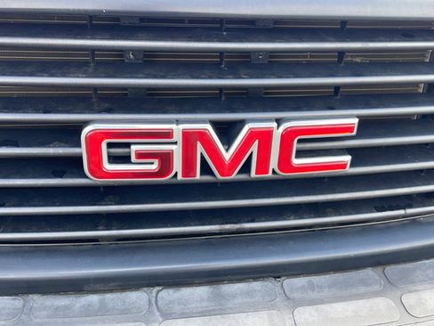 Used 2019 GMC Savana 3500 RWD image 41
