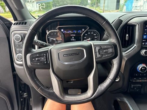 Used 2020 GMC Sierra 1500 Denali w/ Technology Package AWD/4WD image 17