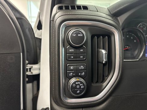 Used 2023 Chevrolet Silverado 2500 LT w/ Convenience Package AWD/4WD image 17
