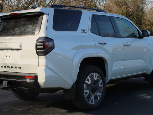 New 2026 Toyota 4Runner TRD Sport Premium image 5