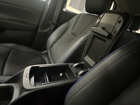 Certified 2025 Buick Encore GX Sport Touring w/ Advanced Technology Package AWD/4WD image 38