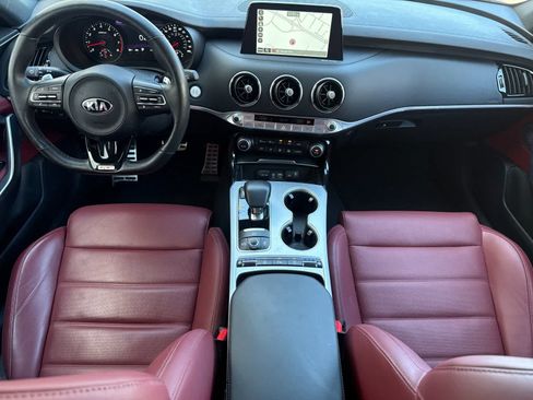 Used 2018 Kia Stinger GT2 AWD/4WD image 3