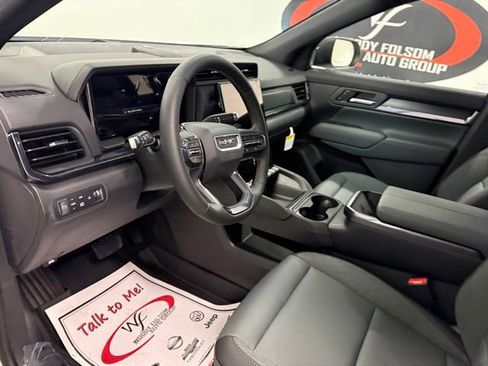 New 2026 GMC Terrain AT4 w/ Technology Package II AWD/4WD image 9