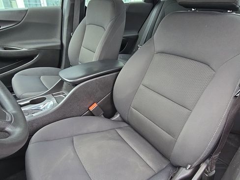 Used 2017 Chevrolet Malibu LS image 15