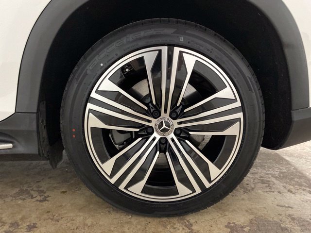 Used 2024 Mercedes-Benz EQS 450+ SUV image 32