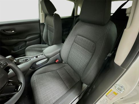 New 2026 Honda HR-V LX image 17
