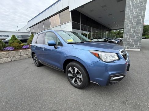 Used 2017 Subaru Forester 2.5i Premium AWD/4WD image 1