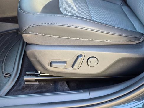 Certified 2025 Kia Niro Wind w/ Wind Preserve Package FWD image 13