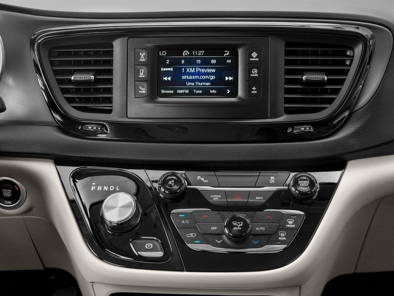 Used 2017 Chrysler Pacifica Touring-L FWD image 5