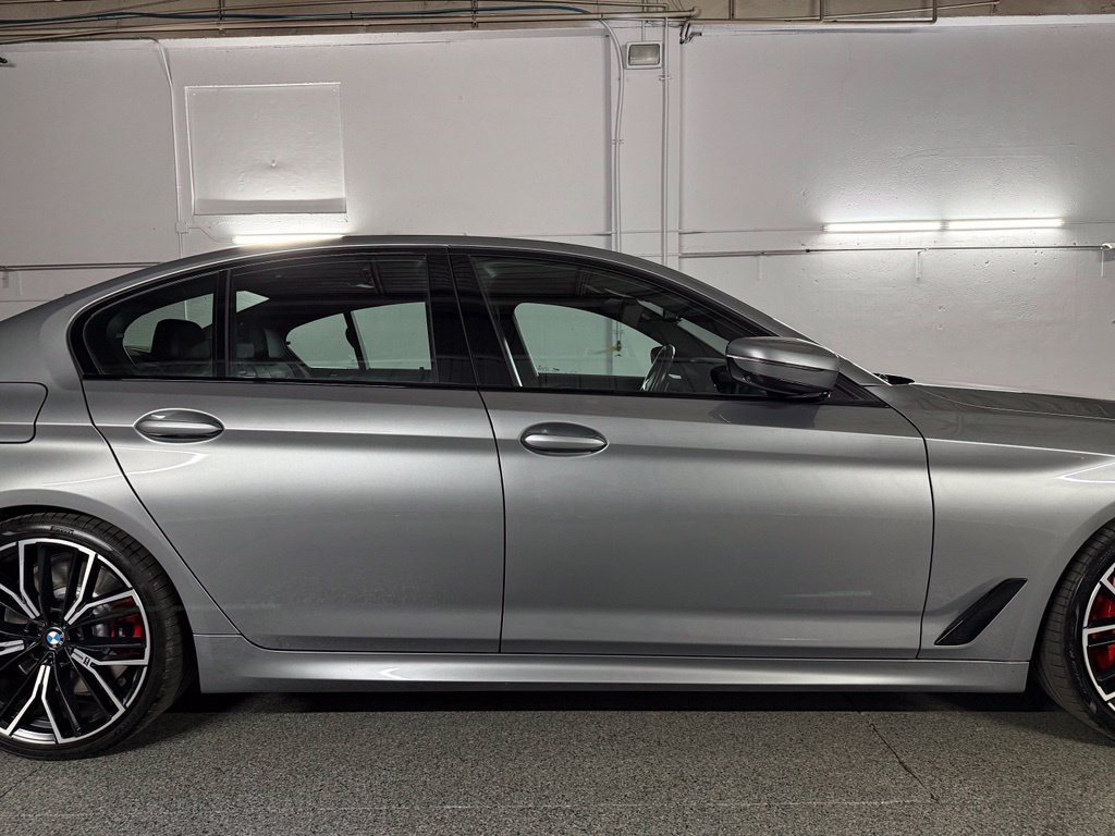 Used 2023 BMW M550i xDrive w/ Executive Package AWD/4WD image 6