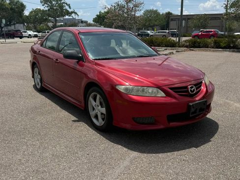 Used 2005 MAZDA MAZDA6 i Sport w/ Bose Audio & Moonroof Pkg FWD image 4