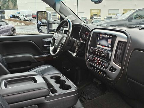 Used 2015 GMC Sierra 3500 SLT w/ Duramax Plus Package image 10